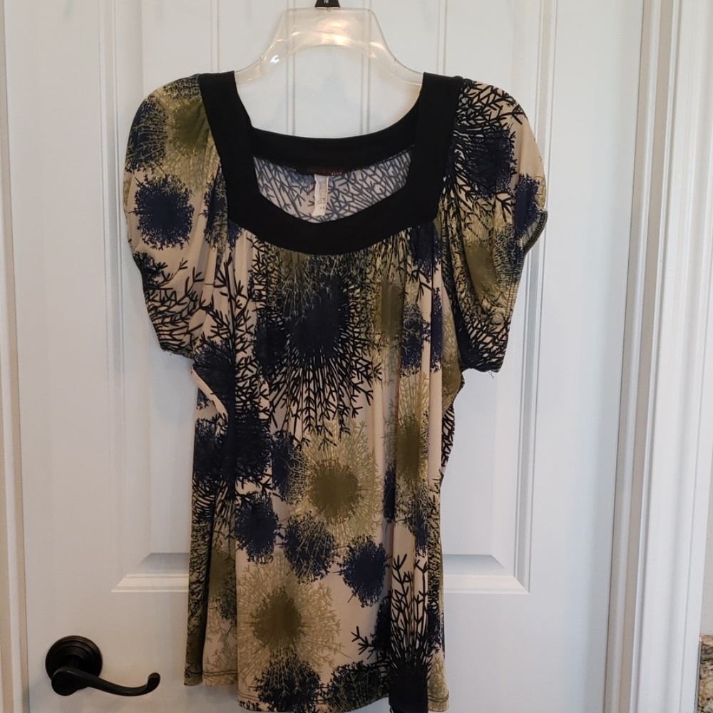 Pattern top,
